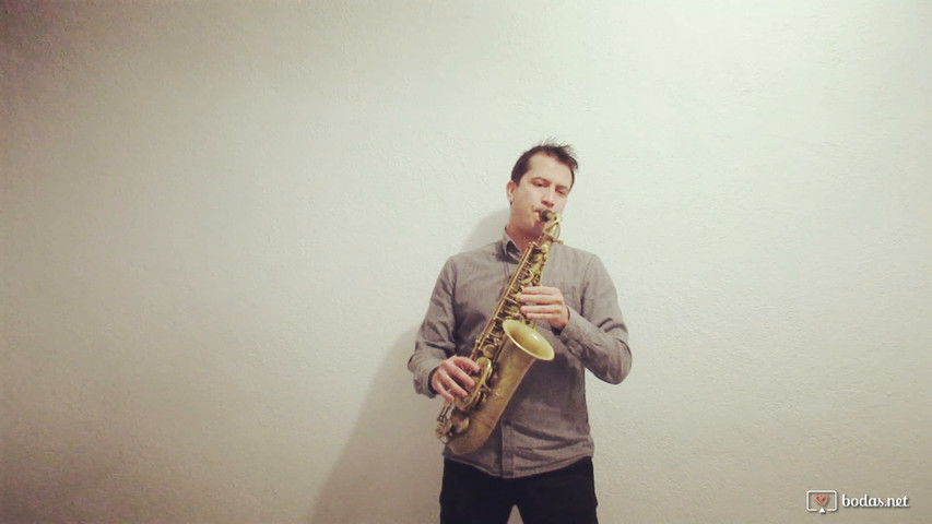 No man, no cry - Saxdrum 