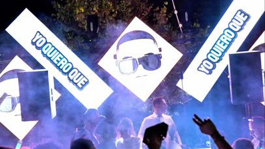 Una boda que se convierte en un auténtico festival 