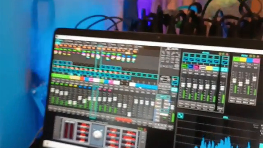 J&M - 10 Mayo 2025