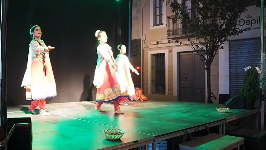 Bollywood&Danza Oriental " Espectáculo La Ruta de la Seda"