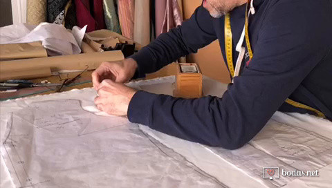 Creación y confección de un vestido de alta costura 