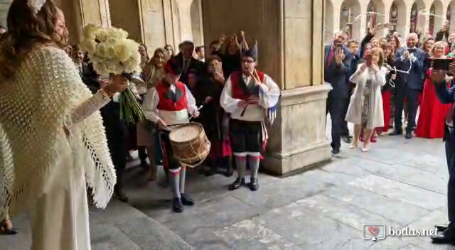 Pareja de gaita y tambor