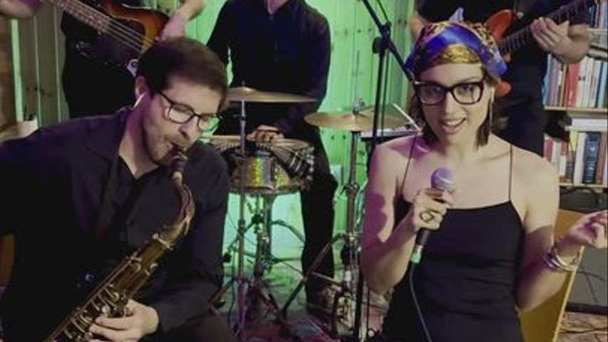 Ain't No Mountain High Enough - Funky Games