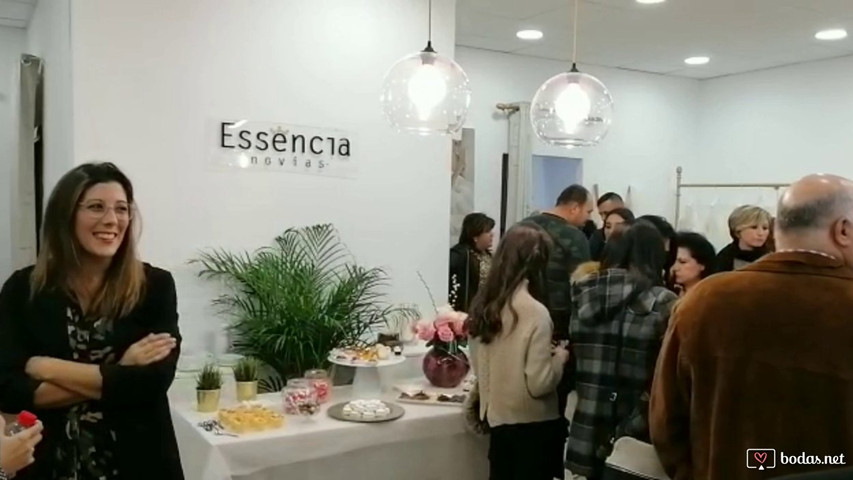 Fiesta de inauguración de Essencia Novias