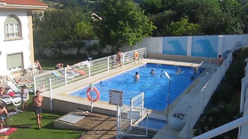  Imágenes piscina del hotel