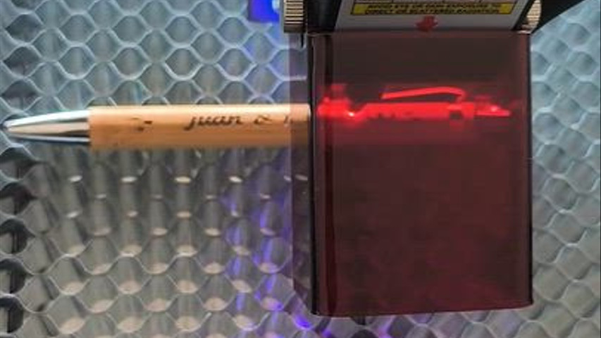 Bolígrafos personalizados con Grabado Láser 