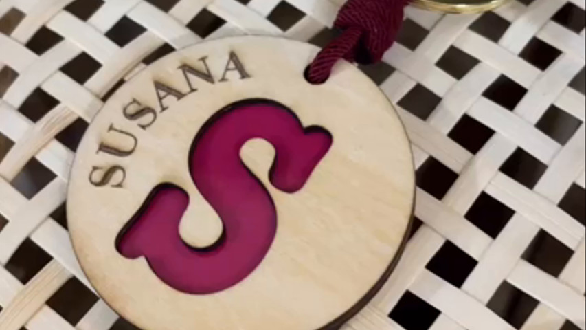 Llaveros de madera personalizados