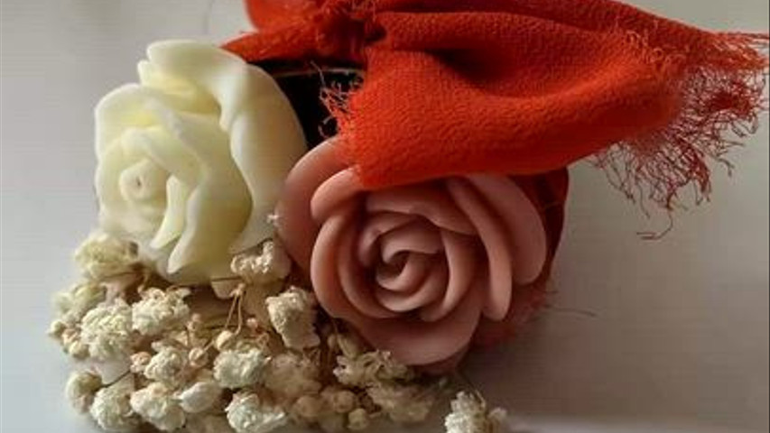 Ramito de flores de cera
