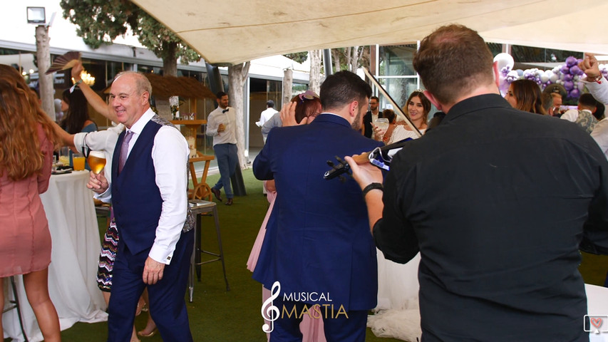 Violinista eléctrico en bodas