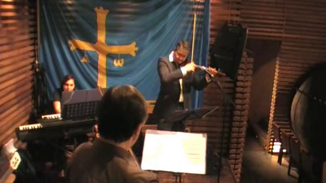 Actuación en directo ."Eleanor Rigby"