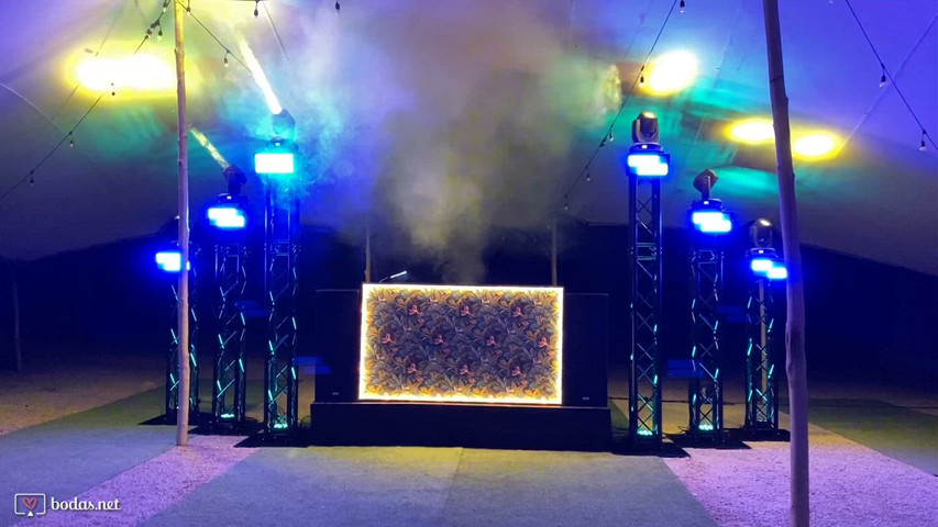Disco Black Vertical
