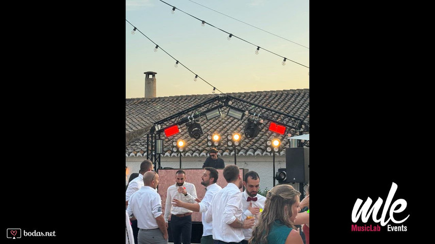 PROMO DISCO BLACK HOUSE - La Casita Musiclab -