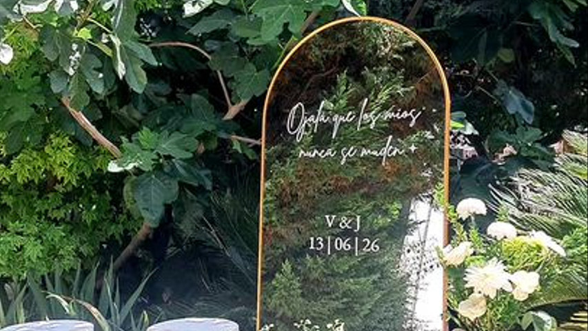 Liver art wedding 
