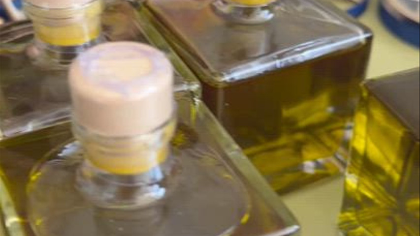 Botellas con nuestro Aceite de Oliva Virgen Extra