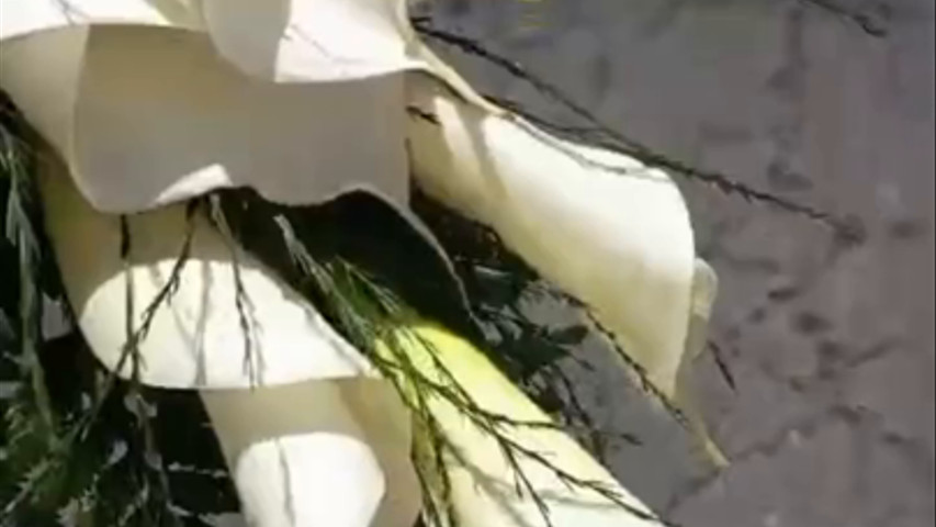 Ramo de novia de calas en cascada