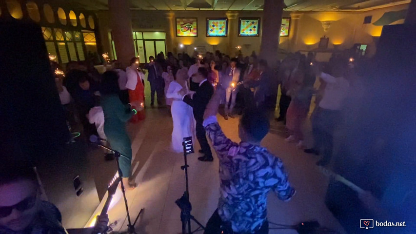 Bailar pegados