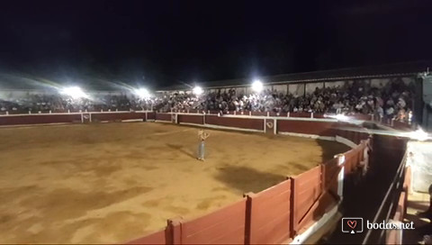 Actuación en la Plaza de toros de las Virtudes