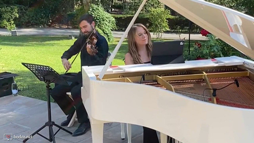 Can’t Help Falling in Love | Piano y violín en directo