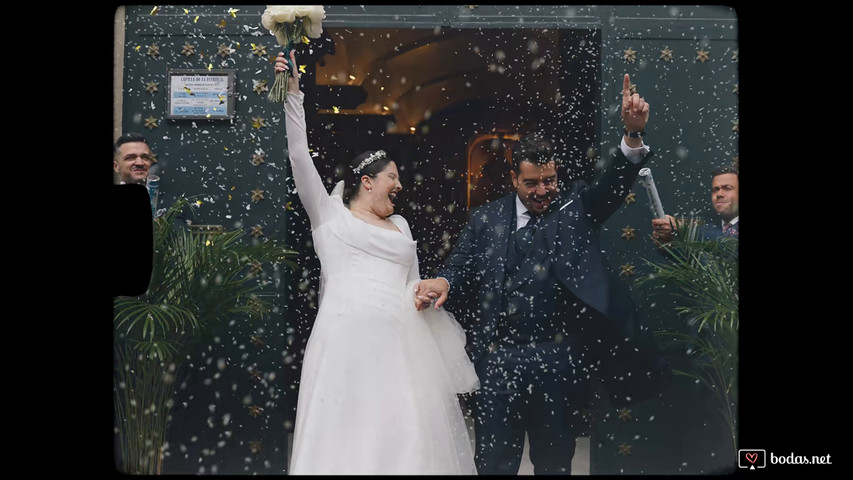 Trailer andrea y manuel 174420781245923