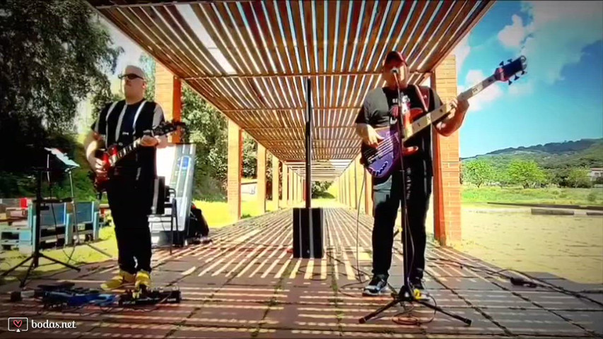 EL LADO OSCURO (JARABE DE PALO)