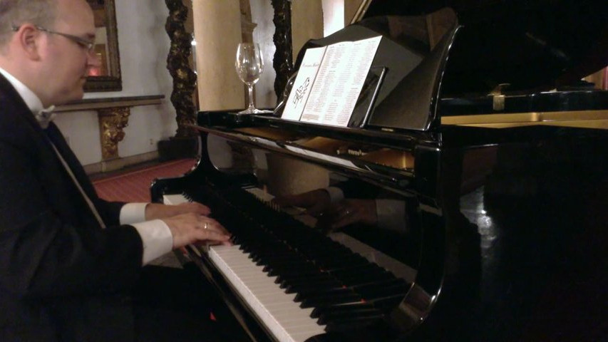 Asturias - Victor Manuel