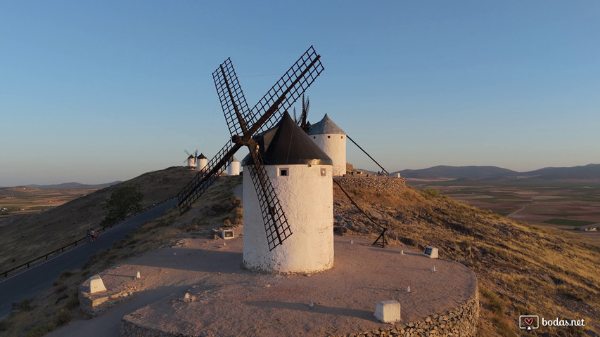 Molinos de viento de Cosuegra