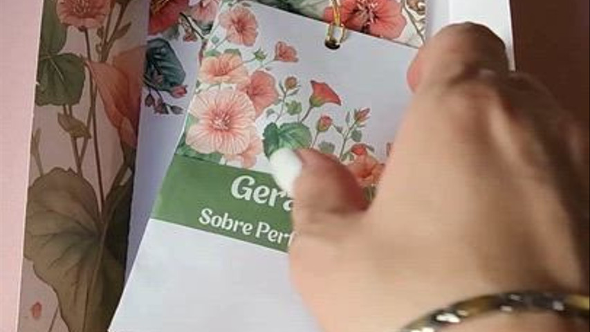 Invitación Sensorial Premium "Geranio"