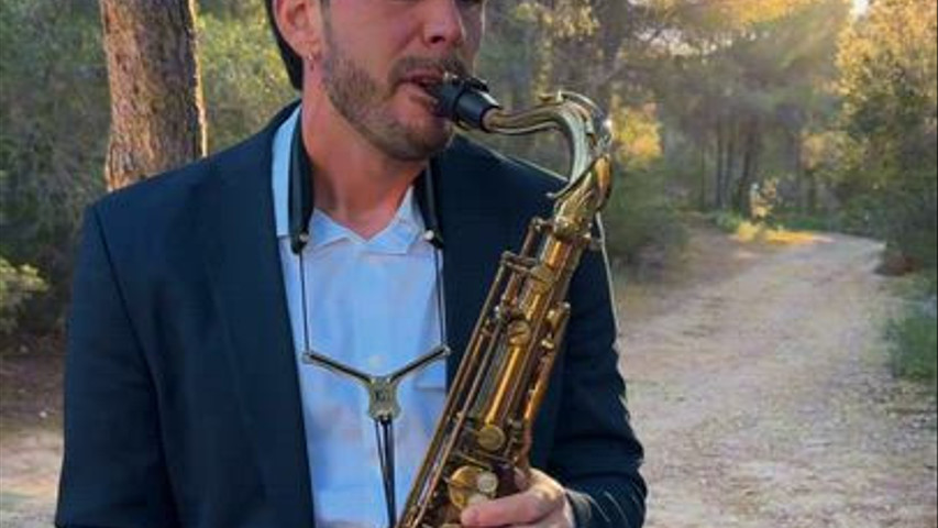Killing Me Softly – Romantic Sax Version