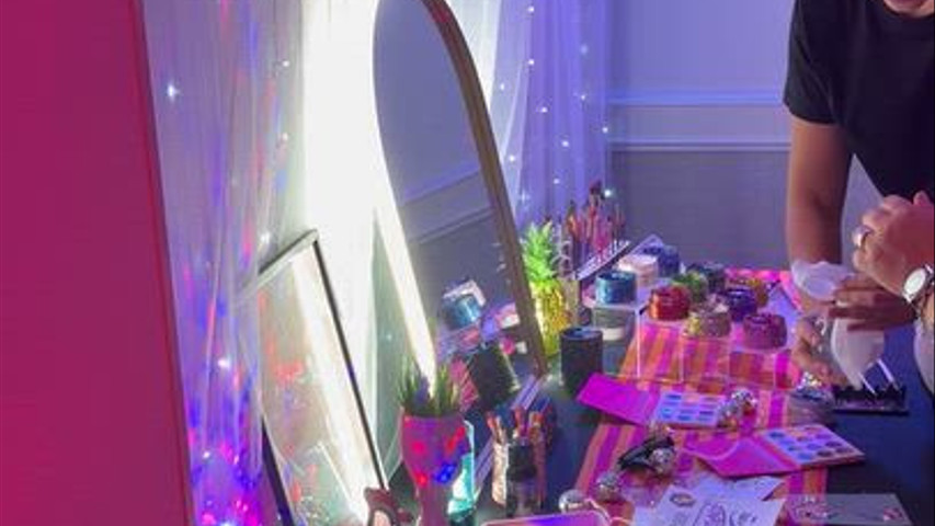 Glitter Bar