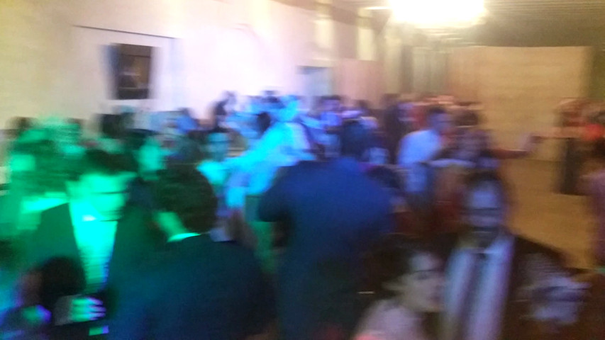 Baile durante la barra libre