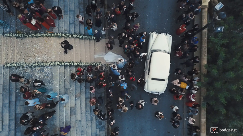 Boda con preboda y dron