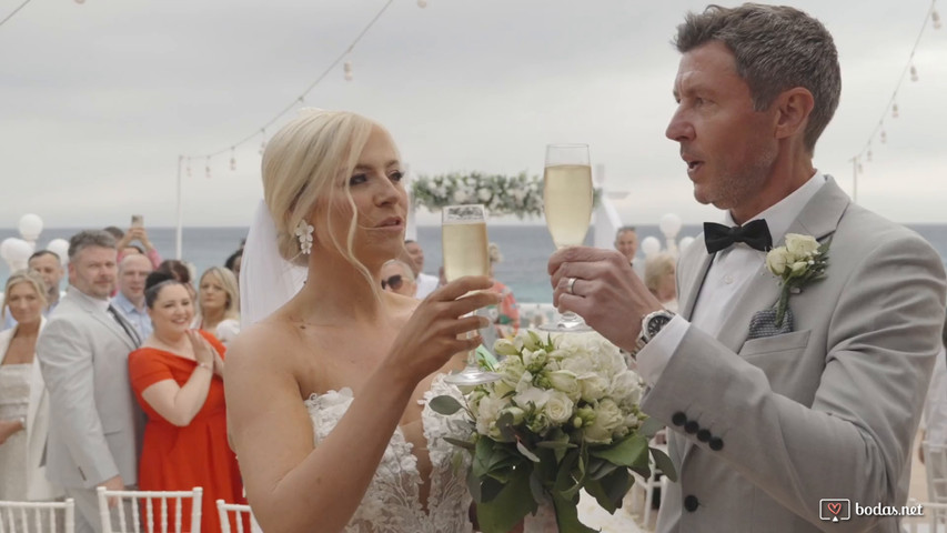 Wedding Faye and Neil trailer