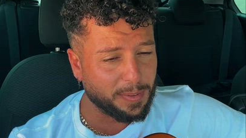 Bonito Demarco Flamenco.