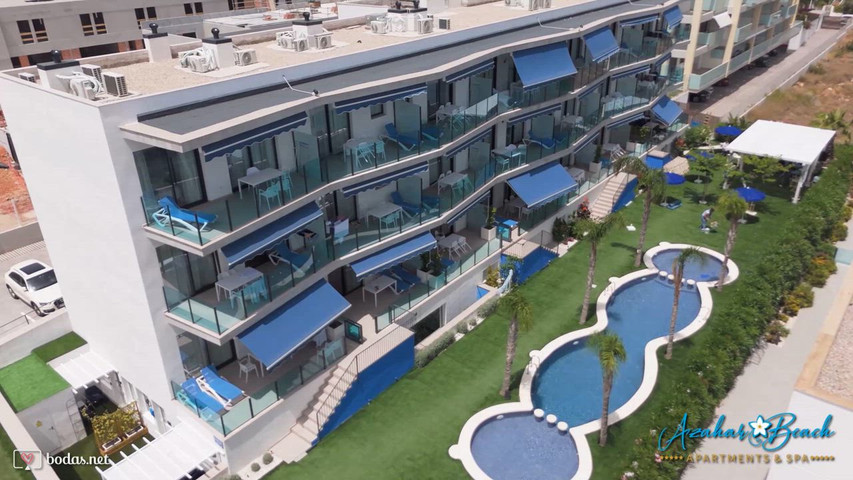 AZAHAR BEACH Apartments & SPA