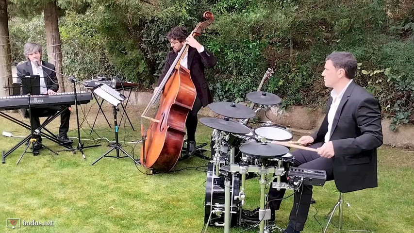 LibeluJazz Trío - By LaMúsicaDeLasLibélulas