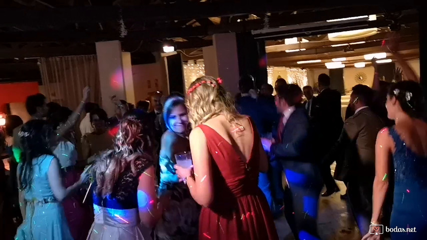Baila conmigo