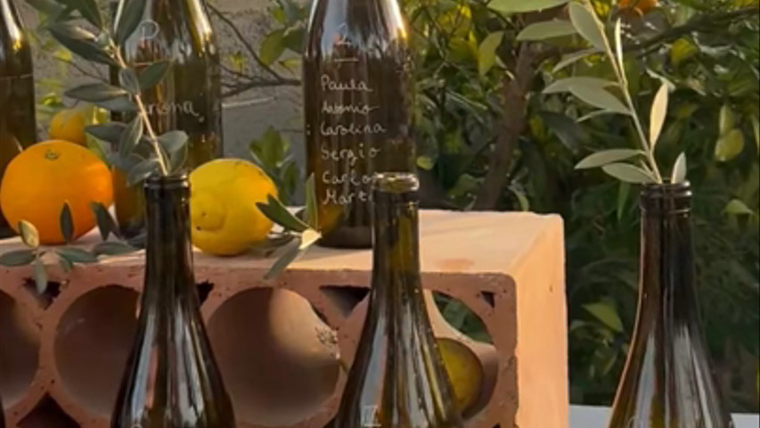 Seating plan con botellas de vino
