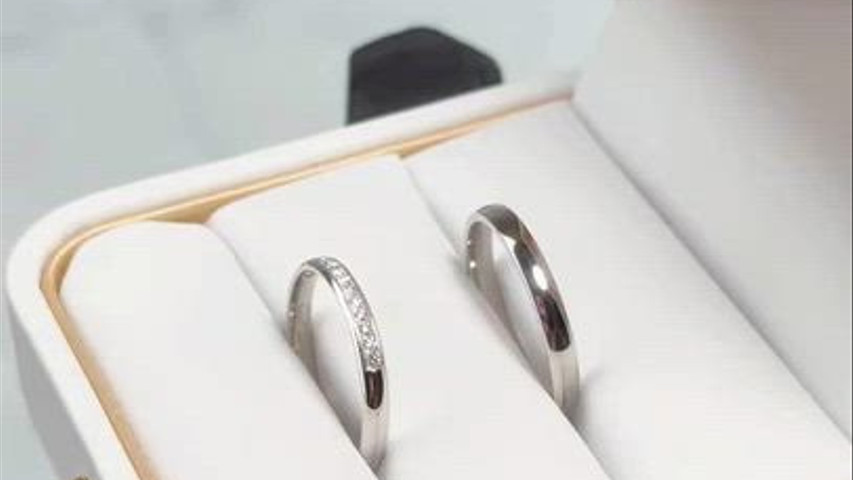 Alianzas de Boda Oro Blanco 18k y Diamantes