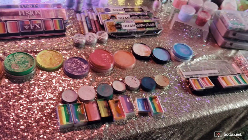 Glitter bar