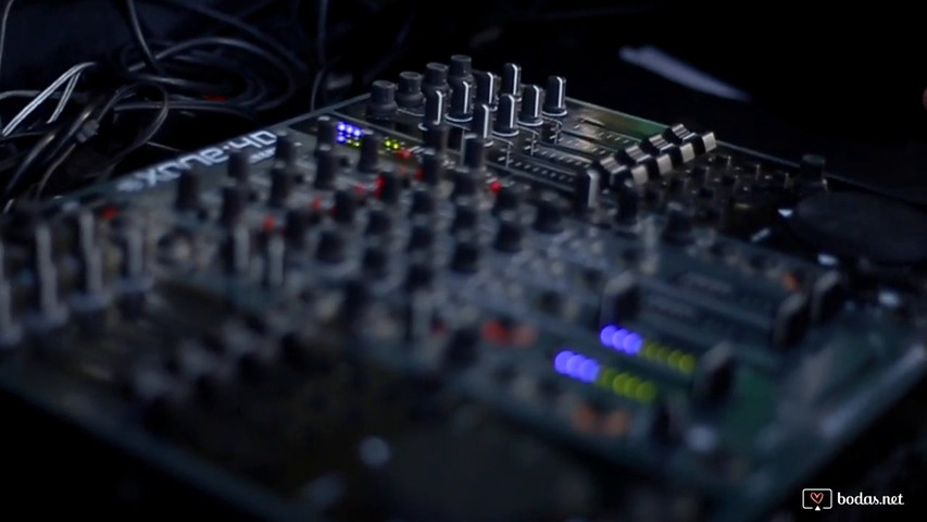 Titanium - David Guetta ft. Sia.