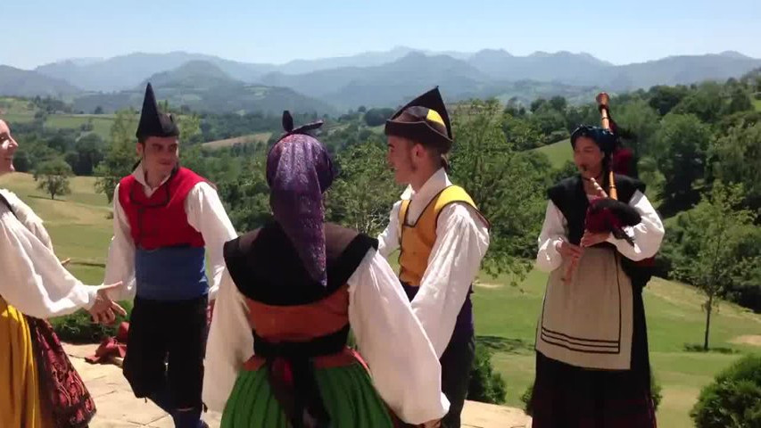 Gaiteros en una boda en el Palacio de Rubianes, Asturias