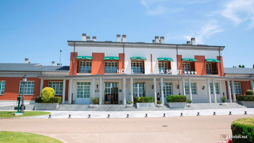 Hotel Lasa Sport 