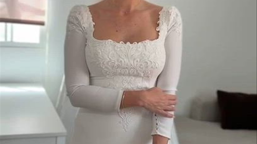 Blonde Wedding AD