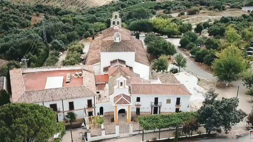 Villamartín vibra con el “sí, quiero” de Carlota y Carlos