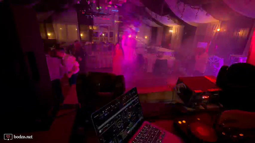 SESIÓN DE FIESTA EN BODA