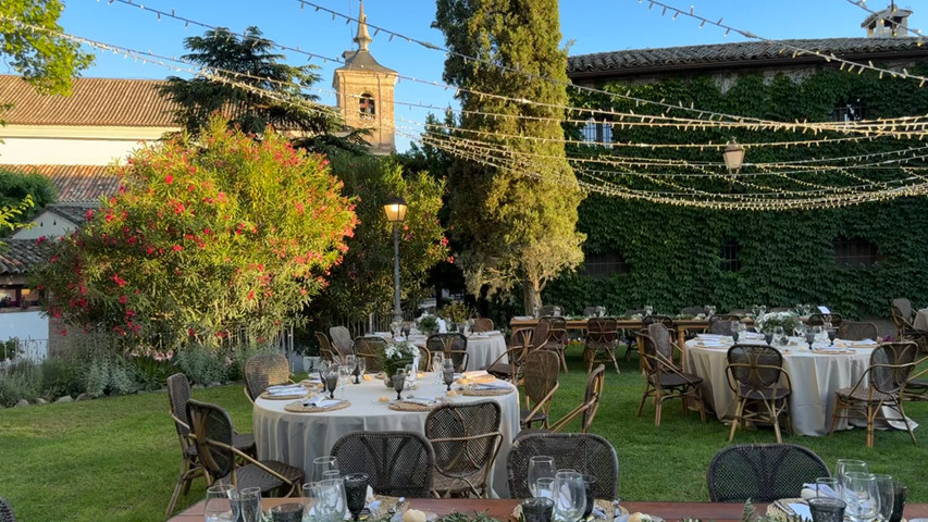 Banquete en el jardín 