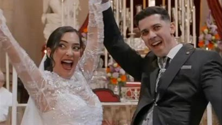 Boda de Naira con cambio de peinado 