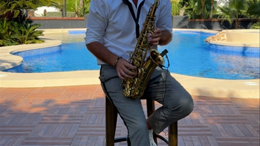 Pablo Leoncio - Saxofonista