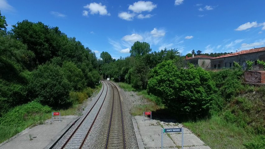 Que llega el tren.