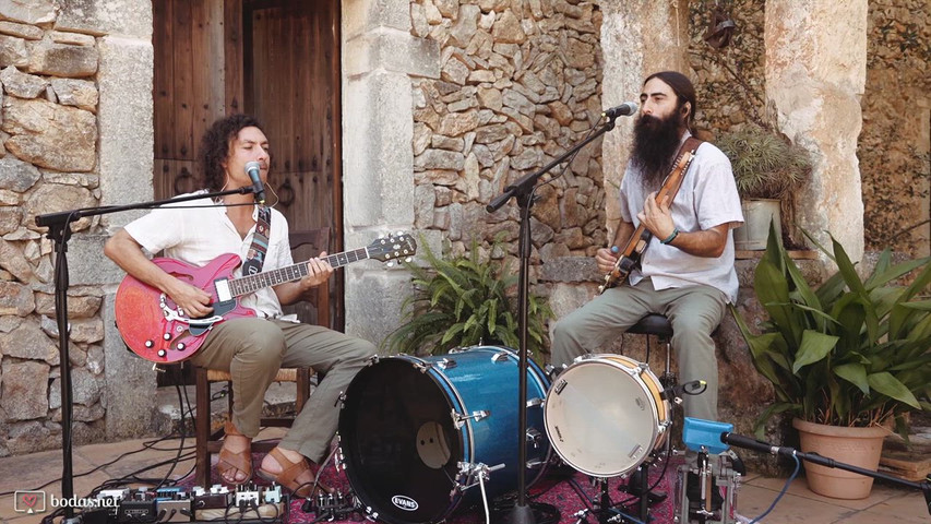 Roger Pistola & Esteve Huguet (covers medley)